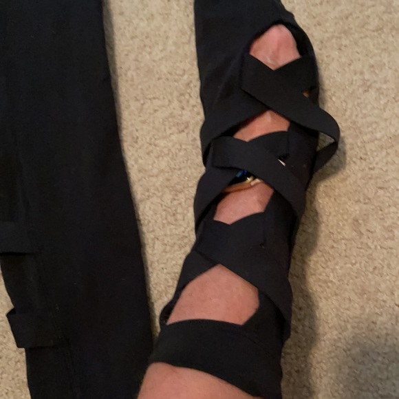 Athleta leggings - Picture 4 of 5